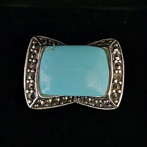 Elegant Silver and Turquoise Ring